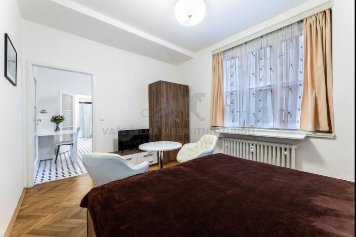 Pronájem bytu 1+kk, Praha - Staré Město, Revoluční, 37 m2