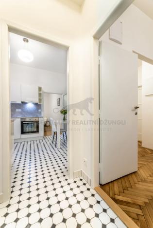 Pronájem bytu 1+kk, Praha - Staré Město, Revoluční, 37 m2