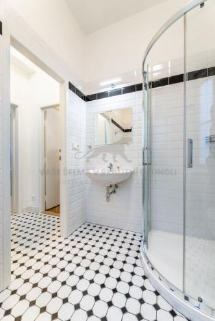 Pronájem bytu 1+kk, Praha - Staré Město, Revoluční, 37 m2