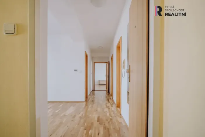 Prodej atypického bytu, Kroměříž, náměstí Míru, 178 m2