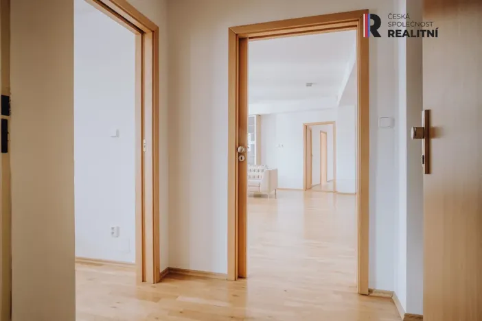 Prodej bytu 5+kk, Kroměříž, náměstí Míru, 178 m2