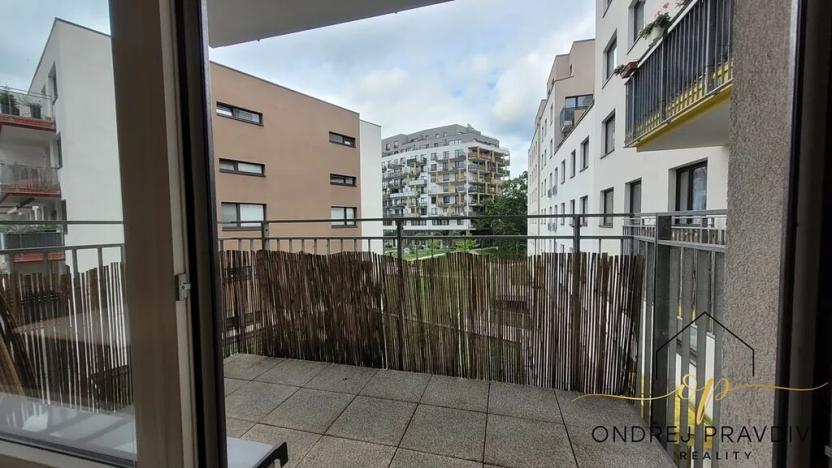 Pronájem bytu 1+kk, Praha - Modřany, Soukalova, 33 m2