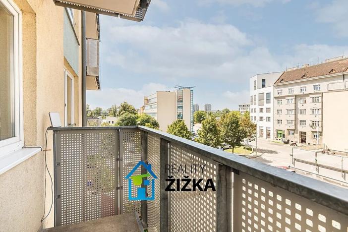 Prodej bytu 2+kk, Brno, Zderadova, 53 m2