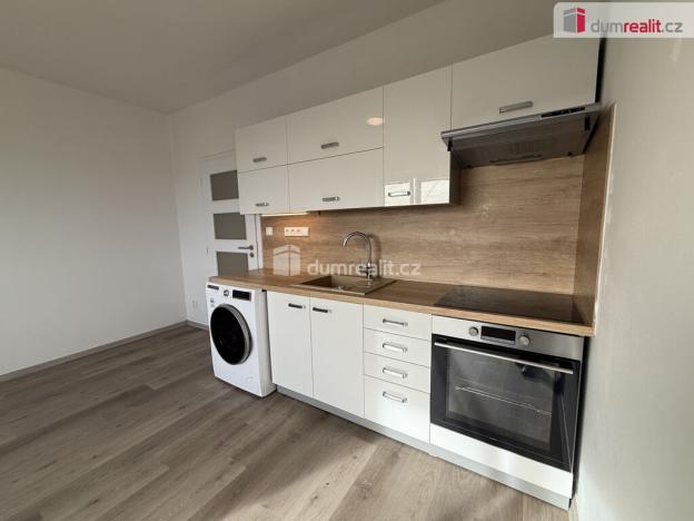 Pronájem bytu 2+kk, Ústí nad Labem, Brandtova, 40 m2