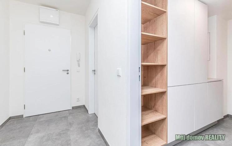 Pronájem bytu 1+kk, Praha - Žižkov, Malešická, 40 m2