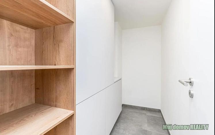 Pronájem bytu 1+kk, Praha - Žižkov, Malešická, 40 m2