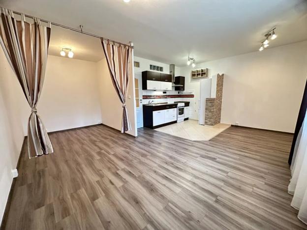 Pronájem bytu 2+kk, Jablonec nad Nisou, Na Výšině, 50 m2