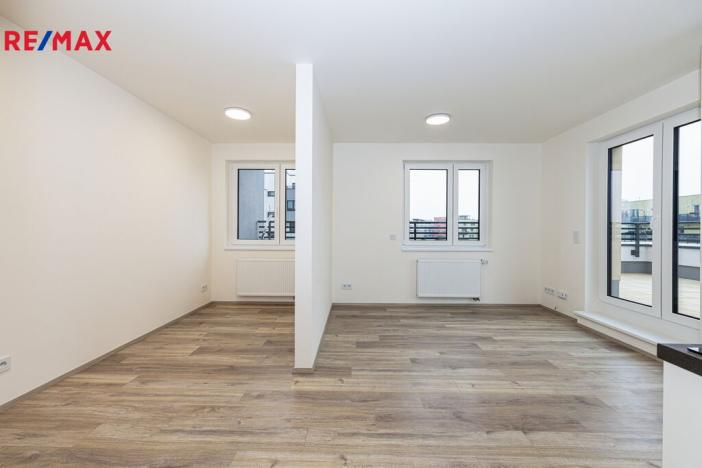Pronájem bytu 1+kk, Praha - Hlubočepy, Fabiánové, 34 m2
