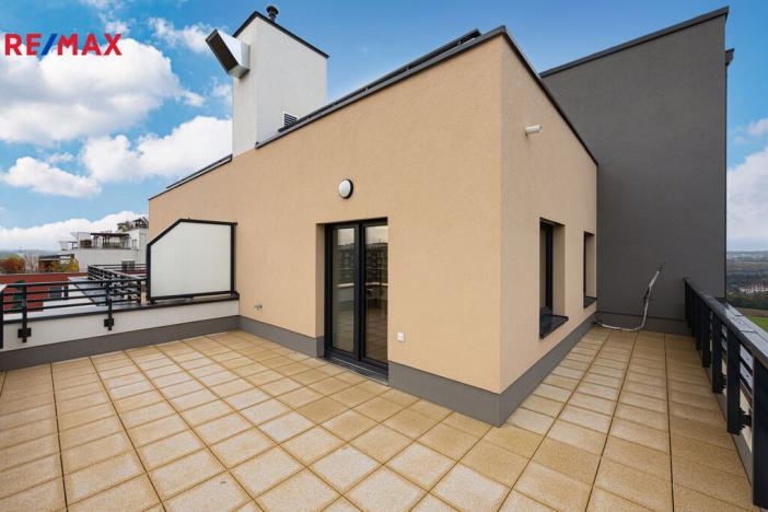 Pronájem bytu 1+kk, Praha - Hlubočepy, Fabiánové, 34 m2
