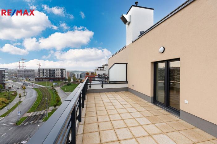 Pronájem bytu 1+kk, Praha - Hlubočepy, Fabiánové, 34 m2