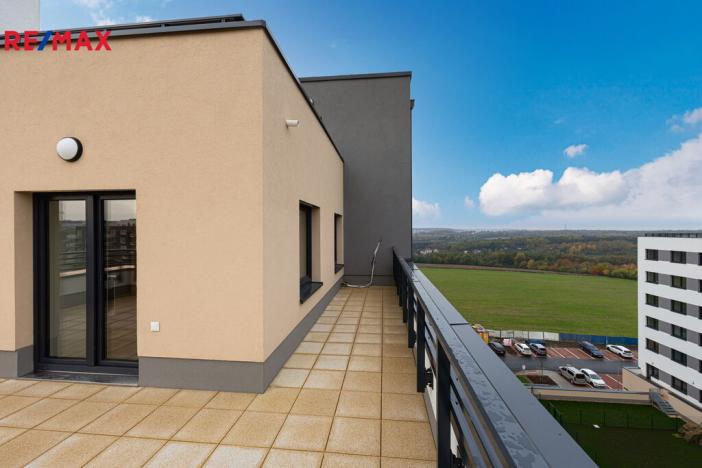 Pronájem bytu 1+kk, Praha - Hlubočepy, Fabiánové, 34 m2