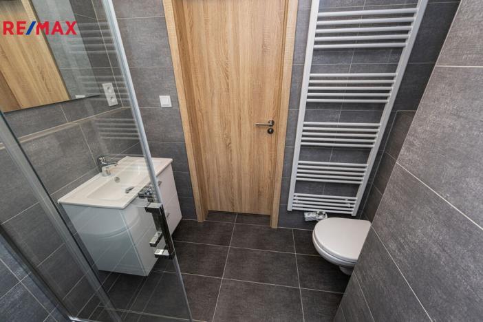 Pronájem bytu 1+kk, Praha - Hlubočepy, Fabiánové, 34 m2