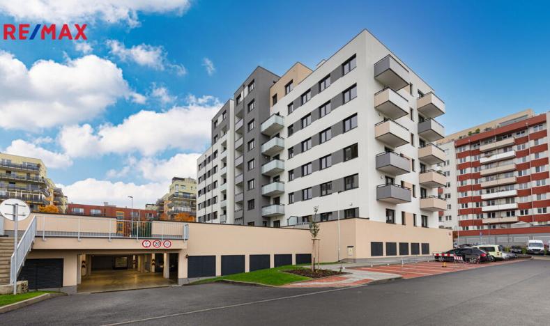 Pronájem bytu 1+kk, Praha - Hlubočepy, Fabiánové, 34 m2