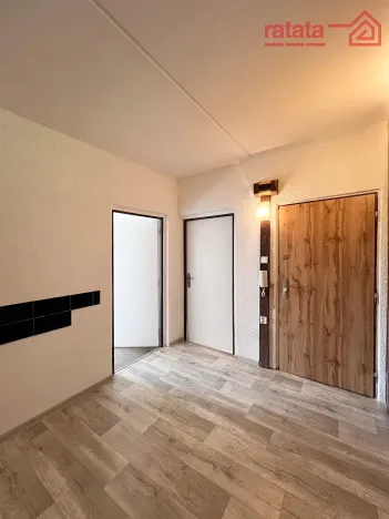 Pronájem bytu 2+1, Chomutov, Růžová, 60 m2
