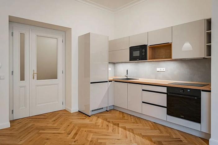 Pronájem bytu 3+kk, Praha - Karlín, Na střelnici, 83 m2