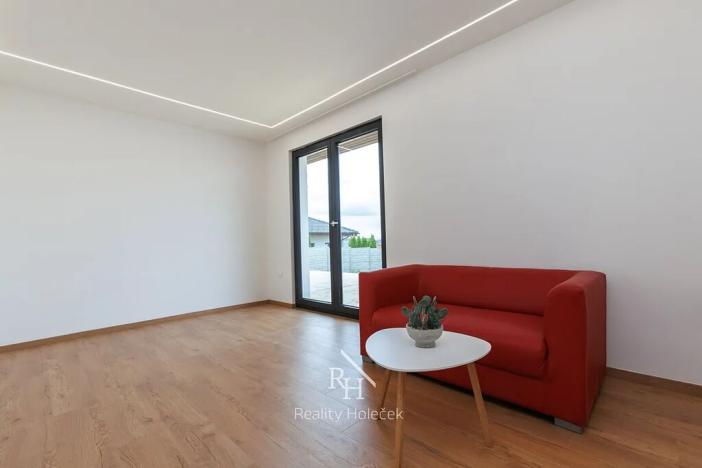 Prodej rodinného domu, Svinaře, Větrná, 156 m2