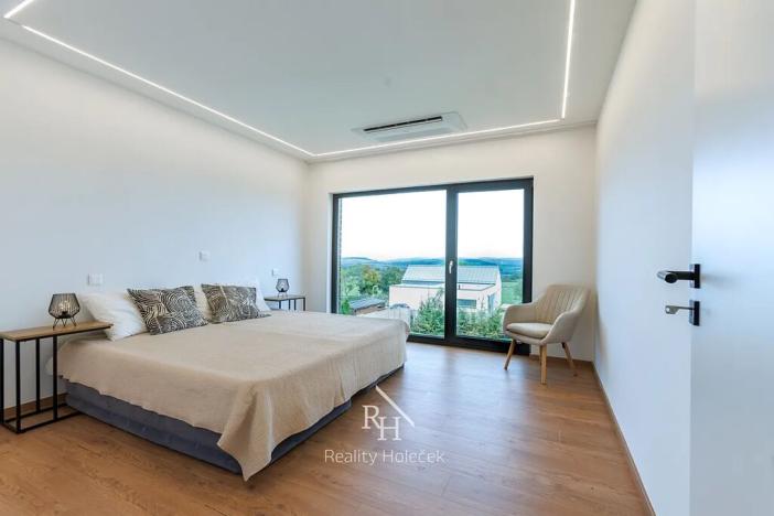 Prodej rodinného domu, Svinaře, Větrná, 156 m2