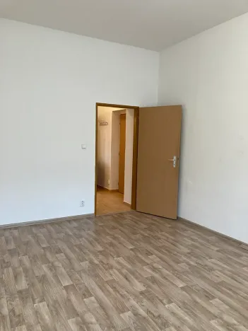 Pronájem bytu 1+1, Chomutov, Šafaříkova, 37 m2