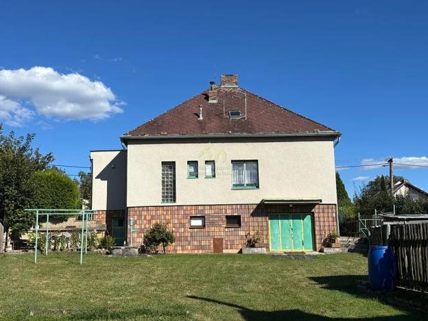 Prodej rodinného domu, Břasy, 240 m2