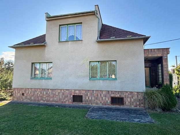 Prodej rodinného domu, Břasy, 240 m2