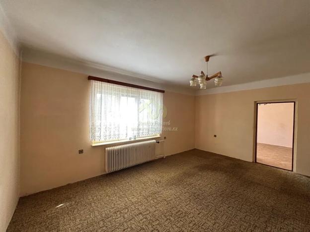 Prodej rodinného domu, Břasy, 240 m2