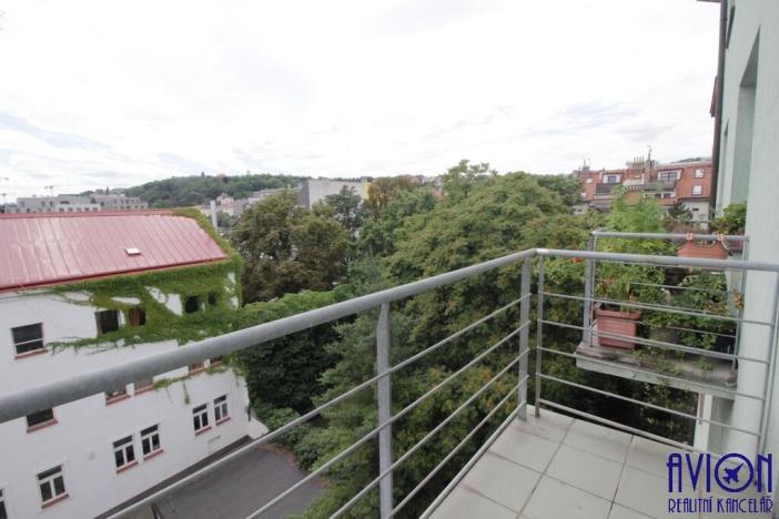 Pronájem kanceláře, Praha - Smíchov, Bozděchova, 107 m2