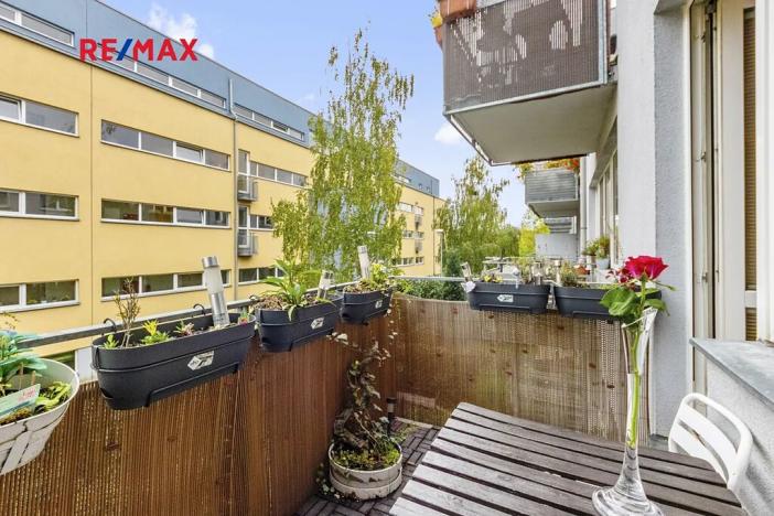 Prodej bytu 1+kk, Praha - Hostavice, U Hostavického potoka, 36 m2