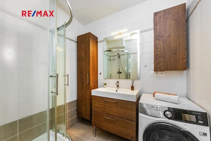 Prodej bytu 1+kk, Praha - Hostavice, U Hostavického potoka, 36 m2