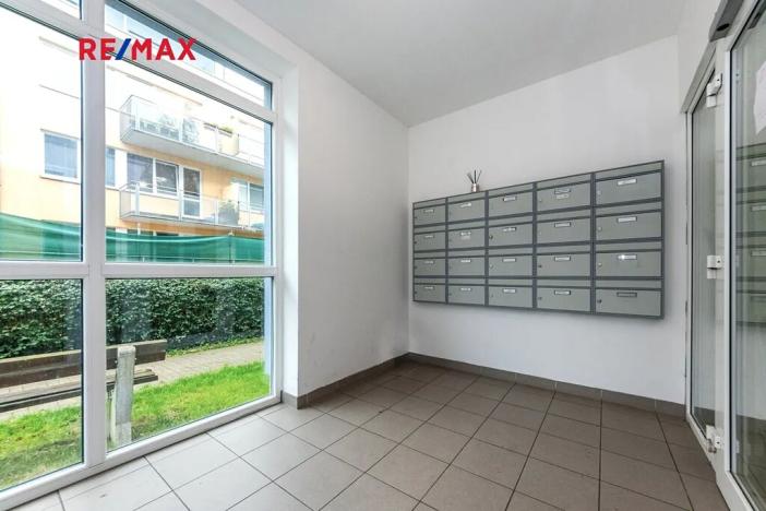 Prodej bytu 1+kk, Praha - Hostavice, U Hostavického potoka, 36 m2