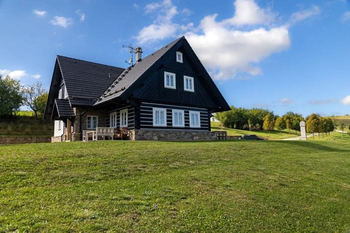 Prodej chalupy, Vrbovce, Slovensko, 1100 m2