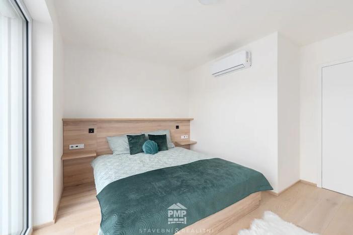 Prodej bytu 4+kk, Nebovidy, 101 m2