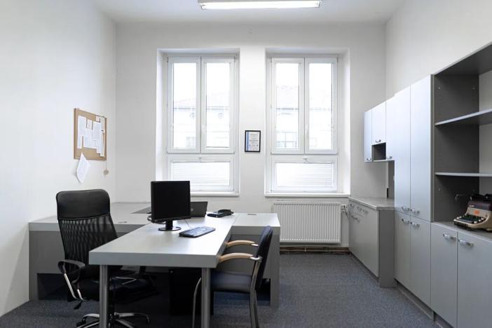 Pronájem kanceláře, Pardubice, Jana Palacha, 15 m2