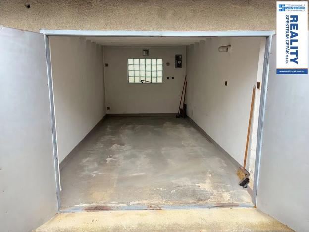 Prodej garáže, České Budějovice, tř. Čsl. legií, 18 m2