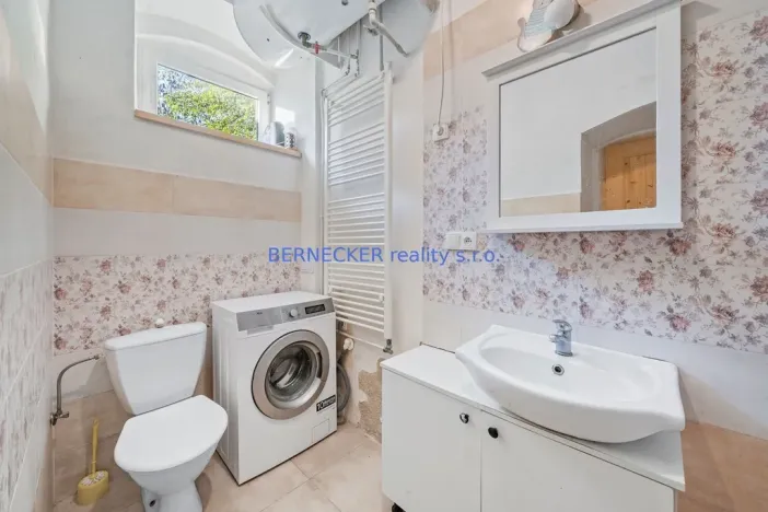 Prodej rodinného domu, Babice, 227 m2