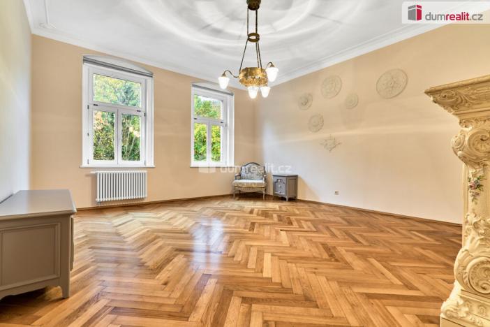 Prodej bytu 2+kk, Karlovy Vary, Svahová, 94 m2