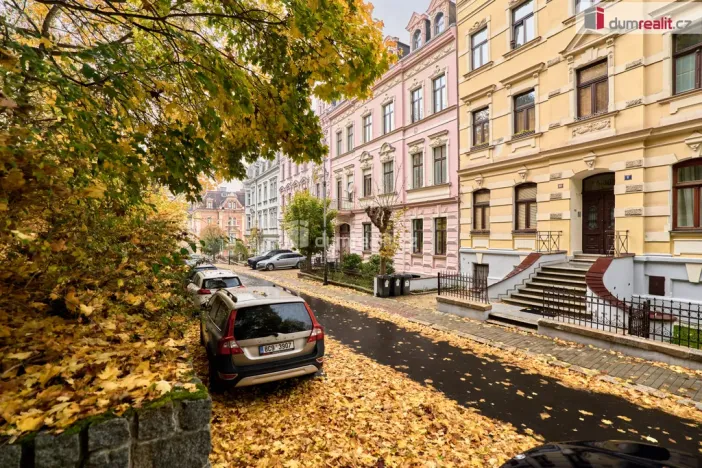 Prodej bytu 2+kk, Karlovy Vary, Svahová, 94 m2