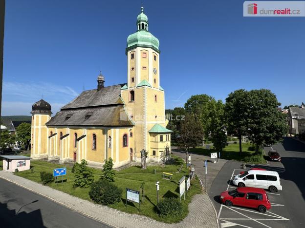 Prodej bytu 2+kk, Horní Blatná, náměstí Sv. Vavřince, 56 m2