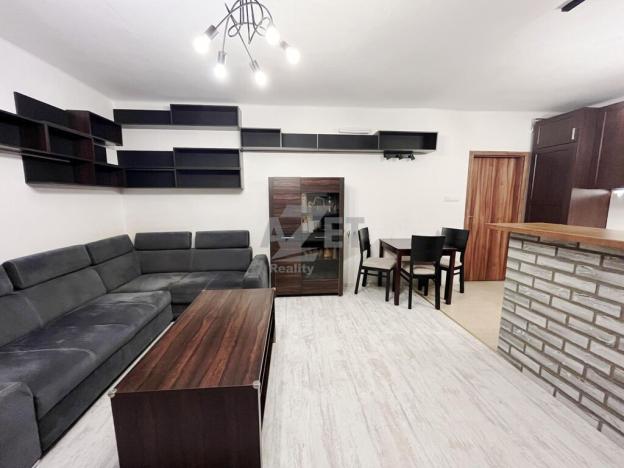 Prodej bytu 2+kk, Ostrava - Poruba, nábřeží Svazu protifašistických bojovníků, 56 m2