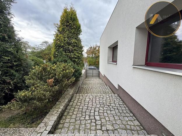 Pronájem rodinného domu, Praha - Lipence, Ke štěrkovně, 333 m2