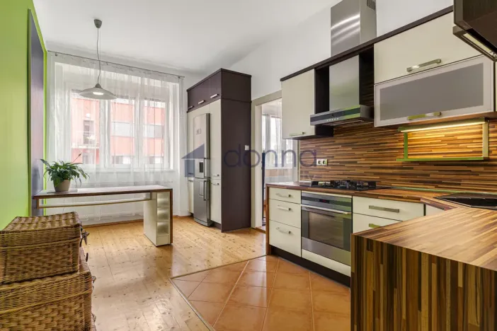 Prodej bytu 2+kk, Praha, V Horkách, 46 m2