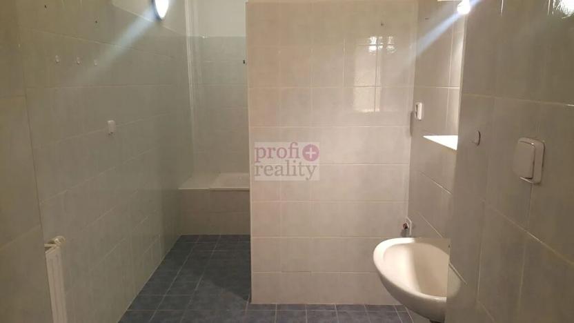 Pronájem bytu 2+kk, Liberec, Šlikova, 48 m2