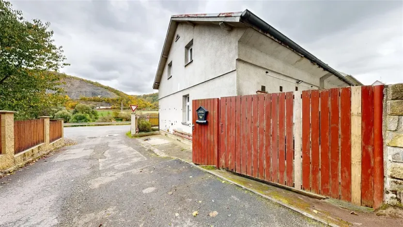 Prodej rodinného domu, Dobkovice, 250 m2