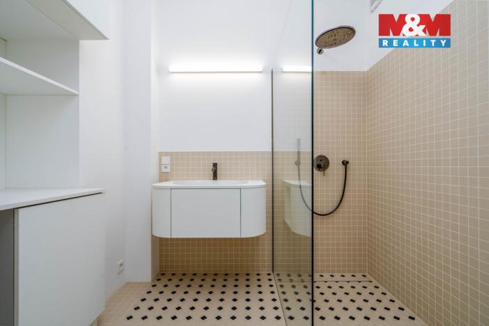 Prodej bytu 4+1, Praha - Smíchov, Zborovská, 141 m2