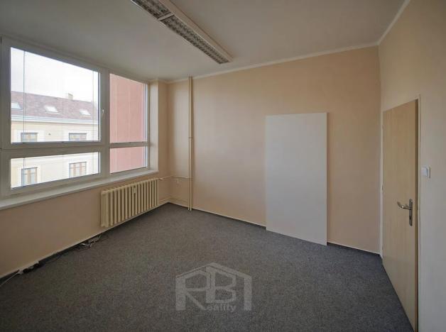 Pronájem kanceláře, Jindřichův Hradec, Pravdova, 12 m2