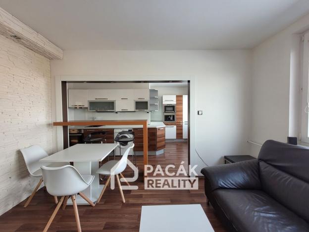 Pronájem bytu 2+kk, Olomouc, Nedvědova, 57 m2