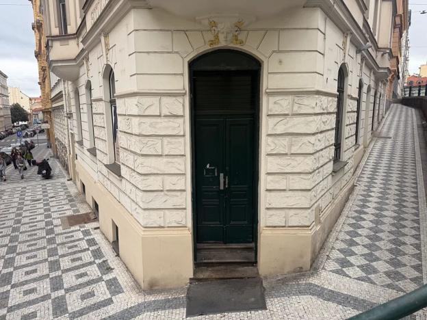 Prodej obchodního prostoru, Praha - Nové Město, Na Zderaze, 376 m2