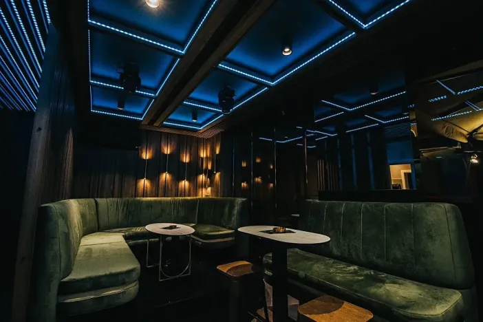 Pronájem obchodního prostoru, Praha - Staré Město, 415 m2