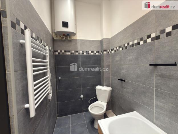 Pronájem bytu 2+kk, Děčín - Děčín IV-Podmokly, Jungmannova, 38 m2