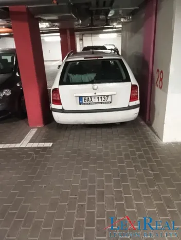 Prodej garážového stání, Praha - Liboc, Pod cihelnou, 13 m2