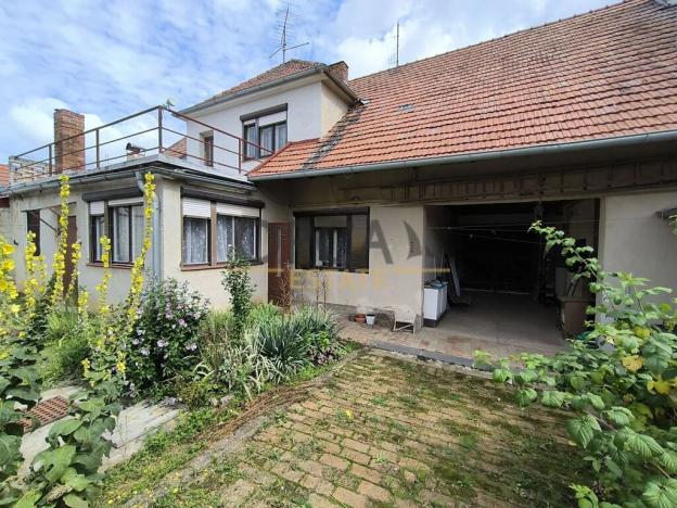 Pronájem rodinného domu, Moravany, 120 m2
